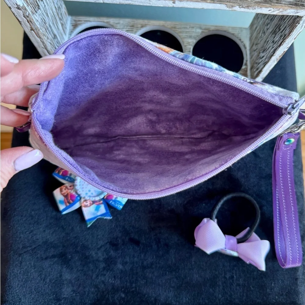 Disney Frozen mini bag and hair accessories